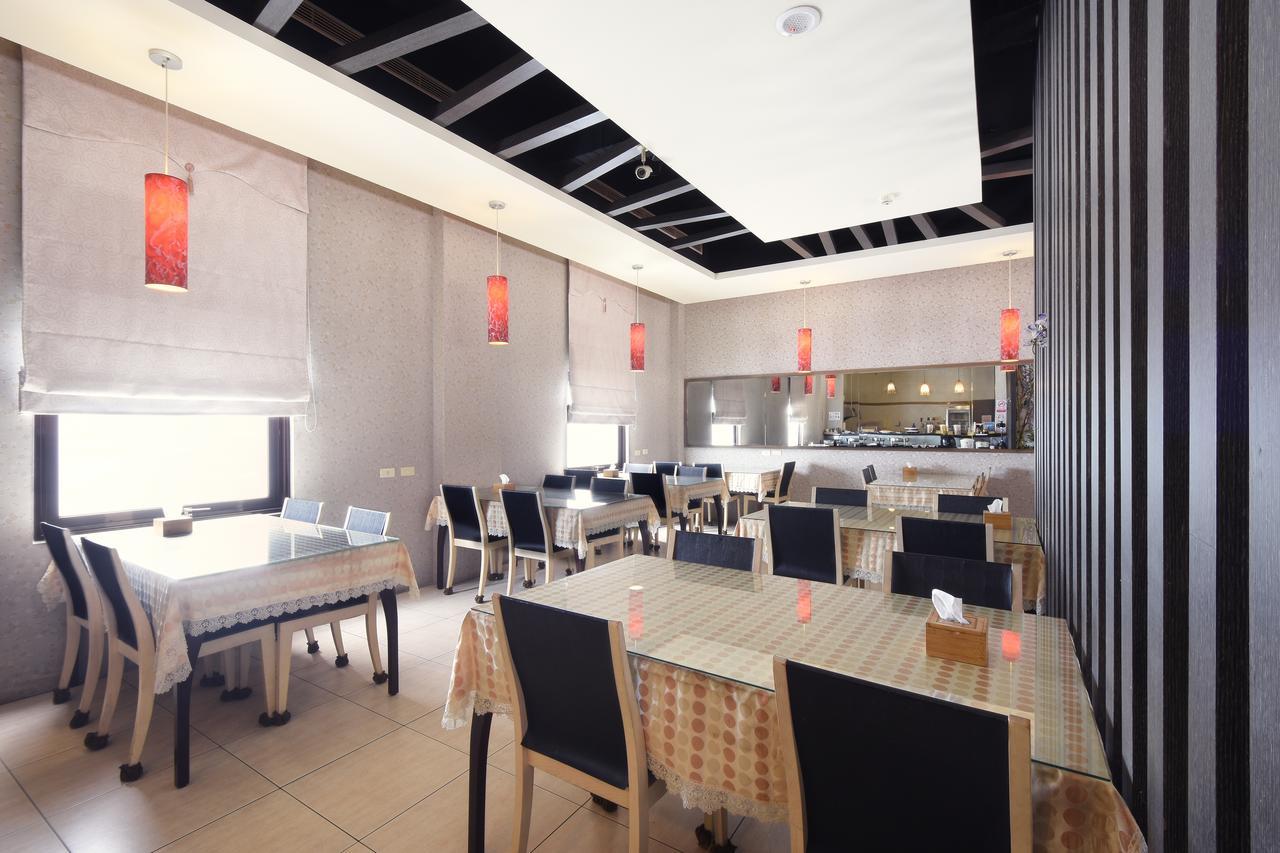 Sun Garden Motel Kaohsiung Extérieur photo
