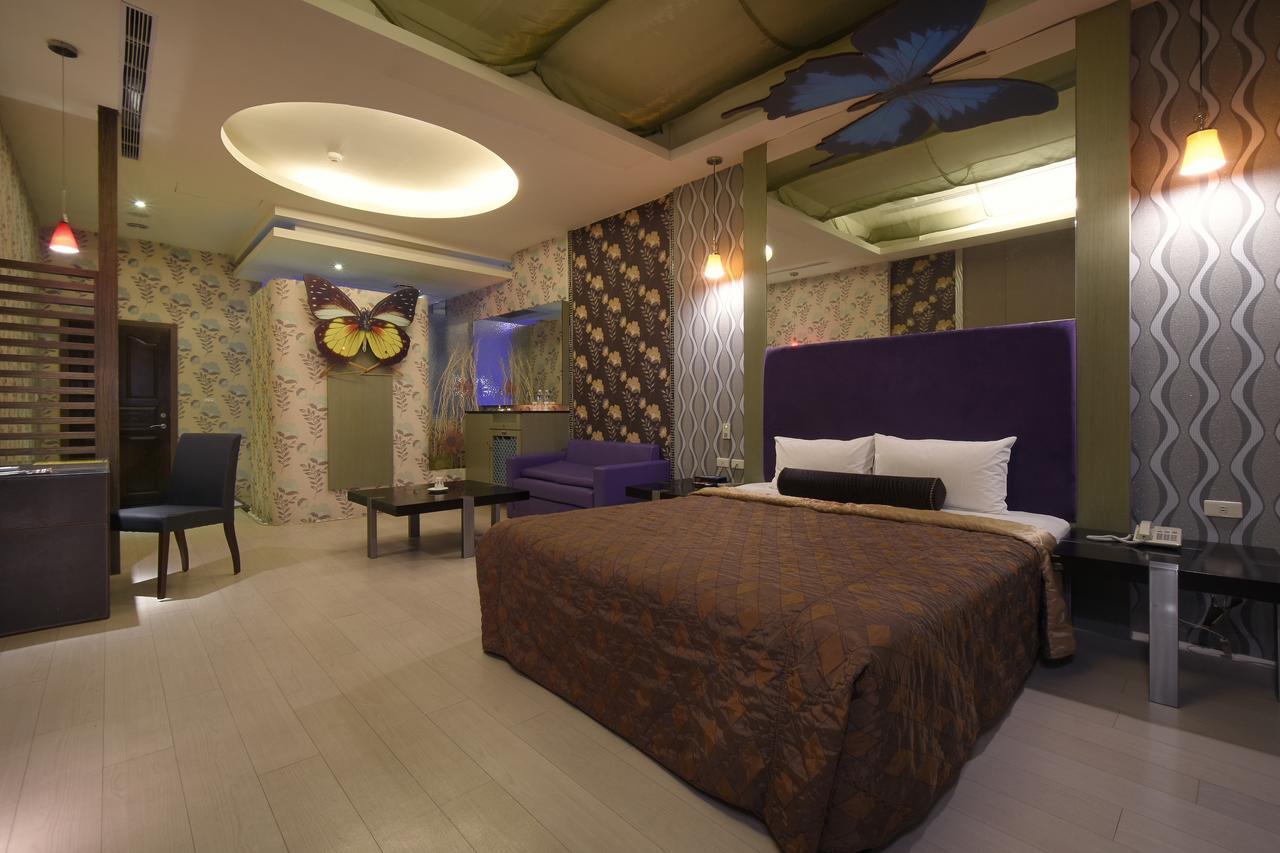 Sun Garden Motel Kaohsiung Extérieur photo