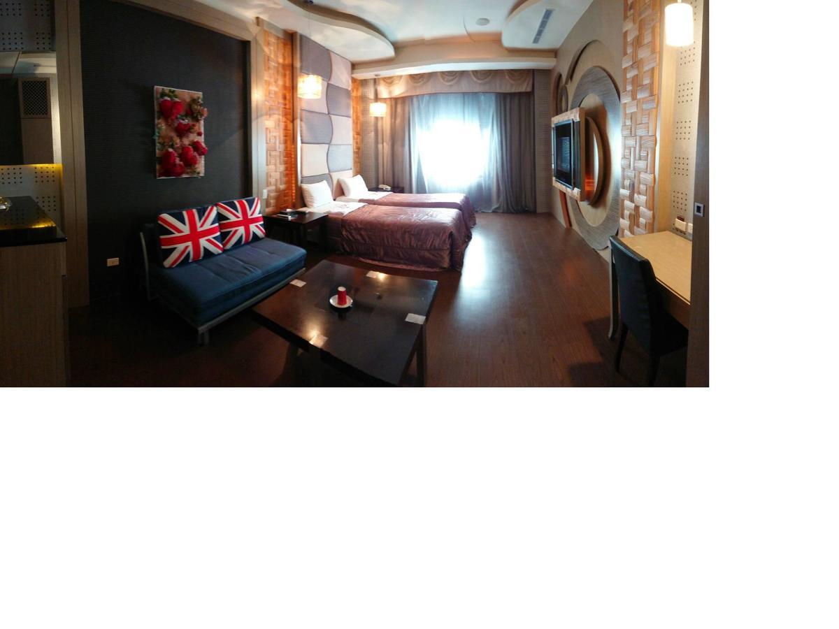 Sun Garden Motel Kaohsiung Extérieur photo