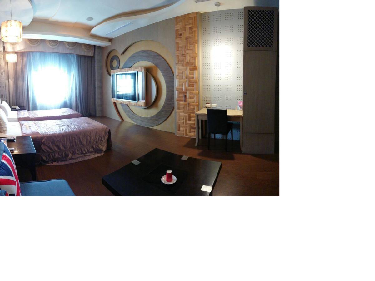 Sun Garden Motel Kaohsiung Extérieur photo