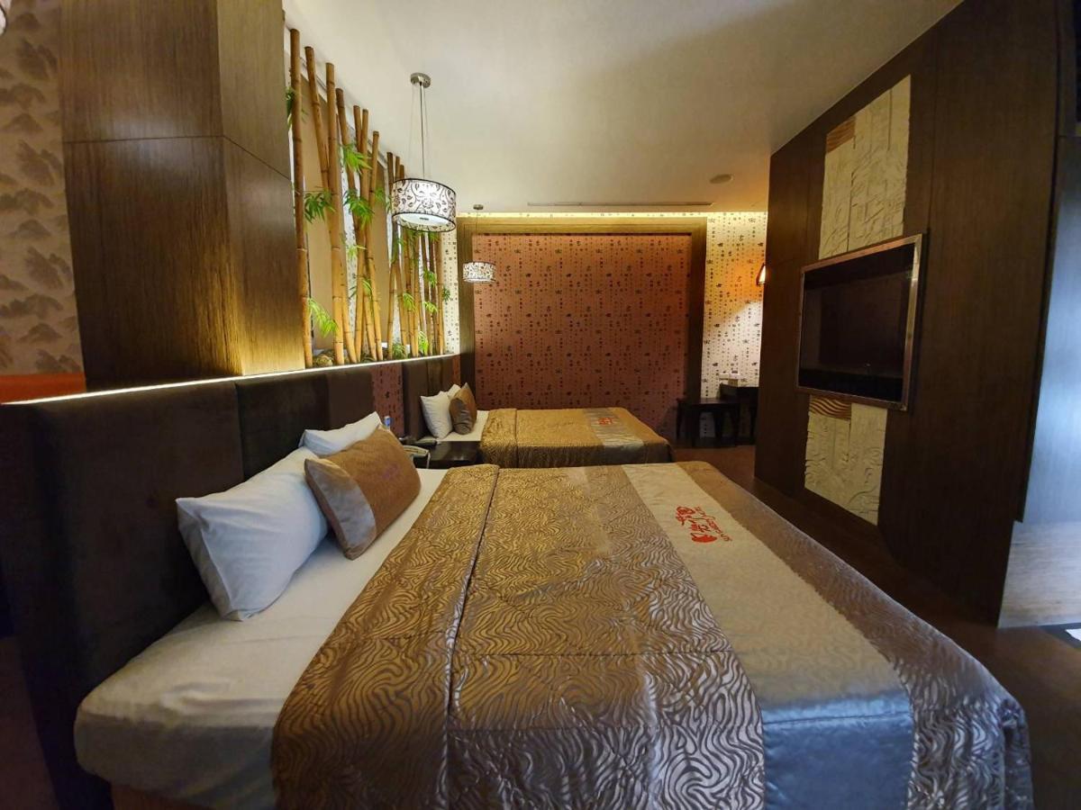 Sun Garden Motel Kaohsiung Extérieur photo